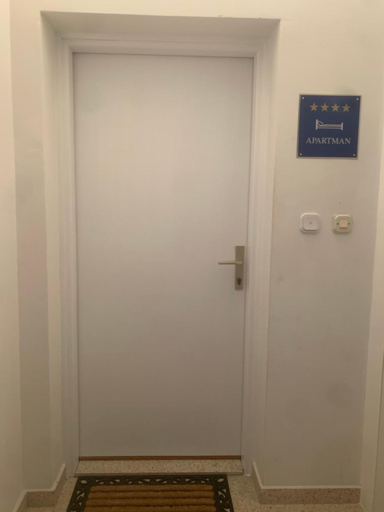 Dachgeschoss-apartment 